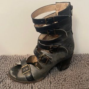 Freebirds. Tan. Buckles. Open toed. Comfy. And oh so cute. Go with everything.